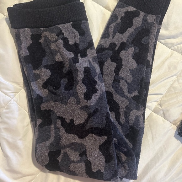 Barefoot dreams set - Picture 2 of 3